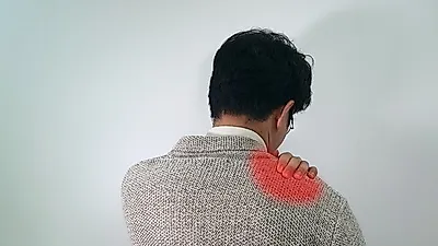 [생활 속 통증] '오십견', 꾸준한 스트레칭이 예방에 도움돼