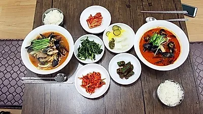 전통 방식 초당두부 대접하는 TV맛집, 경포대 김우정