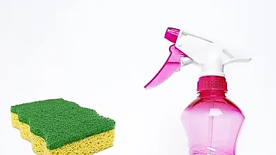 [청소Tip] 주방 후드·타일 청소,  만능세제 만드는 법 알면  순식간에 문제 해결…  만능물티슈 및  만능소독젤·얼룩지우개 만드는 법까지