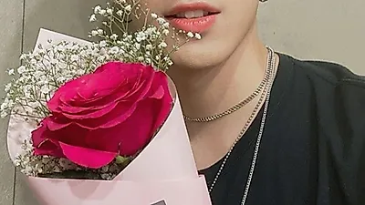 문종업 “장미의 날 장미 받았다”