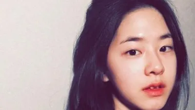 내성적인 보스 박혜수, 추위 날리는 美친 미모...'민낯 인증샷 보니?'