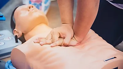 [응급처치법] 생명을 구하는 마법 '심폐소생술', 교육은 어디서?…심폐소생술 순서까지 알아보자
