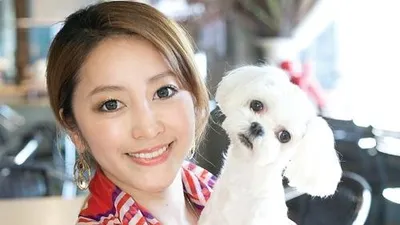[인터뷰]'바비인형녀' 모델 나유미와 유기견 노랑이의 특별한 사랑 이야기