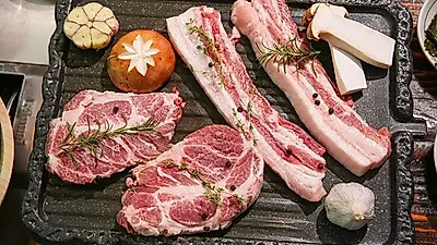 신촌고기집 유텐실, 특가 이벤트 실시하며 합리적 가격에 이베리코 제공