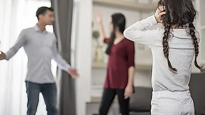 부부 싸움, 자녀 앞에서 하면 안되는 이유