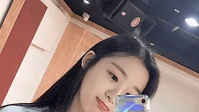 에이프릴 진솔, 나이 19세...최현우 마술 트릭 공개로 비난? "인스타 속 사랑스러움"