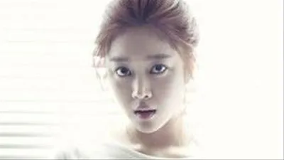 정글의 법칙 조보아, 시스루 의상 입고 매력 뽐내…'청순 글래머의 위엄'