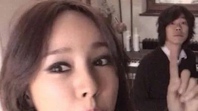 효리네 민박 컴백 이효리, 손가락 하나면 남편이 놀란다고? 사진 속 모습 '폭소'