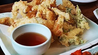 보양식으로 행복한 강원도 속초 맛집...'이조복국' 자연산 복어 요리, 복지리·복튀김·복수육 '만끽'
