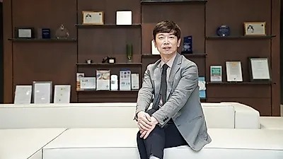 노안과 백내장 동시에 수술 가능할까