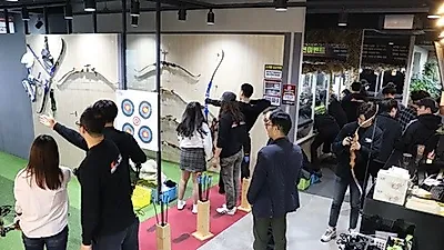리얼샷 사격양궁장, 홍대 데이트 필수 코스로 삼는 이색체험장