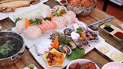 제주도 맛집 먹거리타운, 다양한 제주 토속음식을 한 곳에서 마음껏 즐길 수 있어