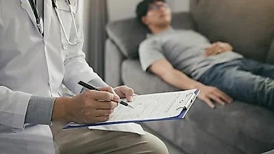 [암예방]   "발견하면 늦는다!"  대장암, 초기에는 증상 없어