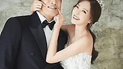 송하율 "여배우 뺨치는 미모" 김동현과 11년 열애 끝 결혼해…나이 차이는? 송하율 직업 공개