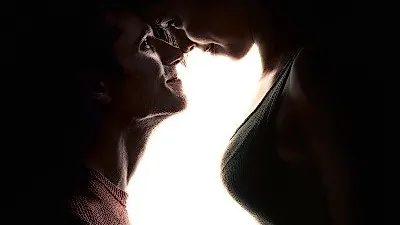 독특한 반려동물 입양 포스터 눈길을 사로잡다