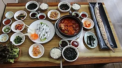 푸른 제주도 성산일출봉 맛집 '청운식당', 아침식사 가능한 향토음식점으로 알려져
