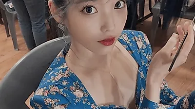 설리 이어 구하라까지 사망 소식, 절친 아이유 "죽기 전에 생각날 장면" 근황 '걱정'
