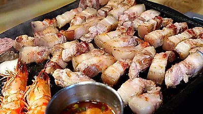 사장님이 직접 구워 보다 맛있는 흑돼지구이, '세화 그때그집'에서 푸짐하게 즐기자