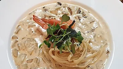 통영데이트코스 맛집으로 유명한 분위기 좋은 '테라로키친' 인기