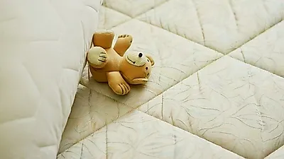 침대 매트리스, 스팀 청소기로 깨끗하게 관리하는 법