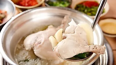 삼계탕 끓이는법 만큼이나 간단한 '닭한마리 레시피', 삼계탕과는 다른 맛으로 여름철 보양식으로 인기