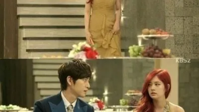 아빠는 딸 정소민, '도도한 여자'...몸매라인 드러낸 밀착 황금 드레스 자태