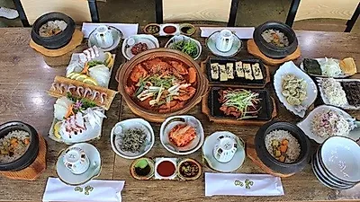 푸짐한 한 상차림, 식감 좋은 갈치구이까지 제주 애월 맛집 '뜰에'