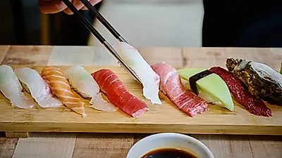 봄기운 물씬 풍기는 제주 도민 맛집, 애월바다를 바라보며 초밥을 즐기는 맛집 '호스시'