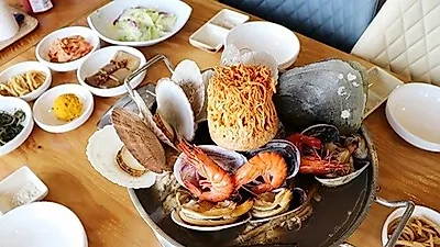 여름 보양식으로 무더위 스트레스 날리는 파주 해신탕 맛집, '약선마을'