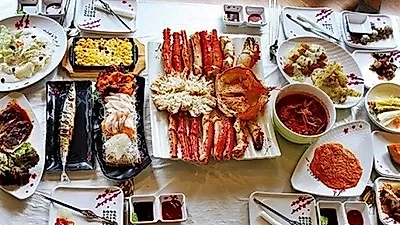 산지에서 직송한 최고급 대게·킹크랩 제공, 인천 부평 맛집 '주문진대게회타운'
