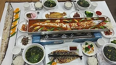 제주도 서귀포 중문 맛집 '기원뚝배기' 제주산 통갈치조림정식에 옥돔구이, 성게국 서비스