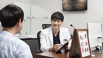 여름철 피부관리에 도움될 수 있는 물광주사와 스킨보톡스