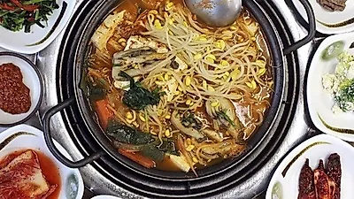 봄나들이 미식가들 단골 메뉴는? 가평 아침고요수목원 근처 맛집 탐방 '언덕마루'