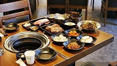 현지인도 극찬하는 강릉 수제갈비 맛집 풍년갈비, 연말연시 맛집 '추천'