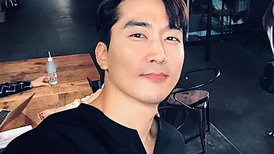 알고 보니 싸이 광팬인 송승헌 나이, 근황은? 인스타그램 콘서트 영상에 "역시 싸이형"