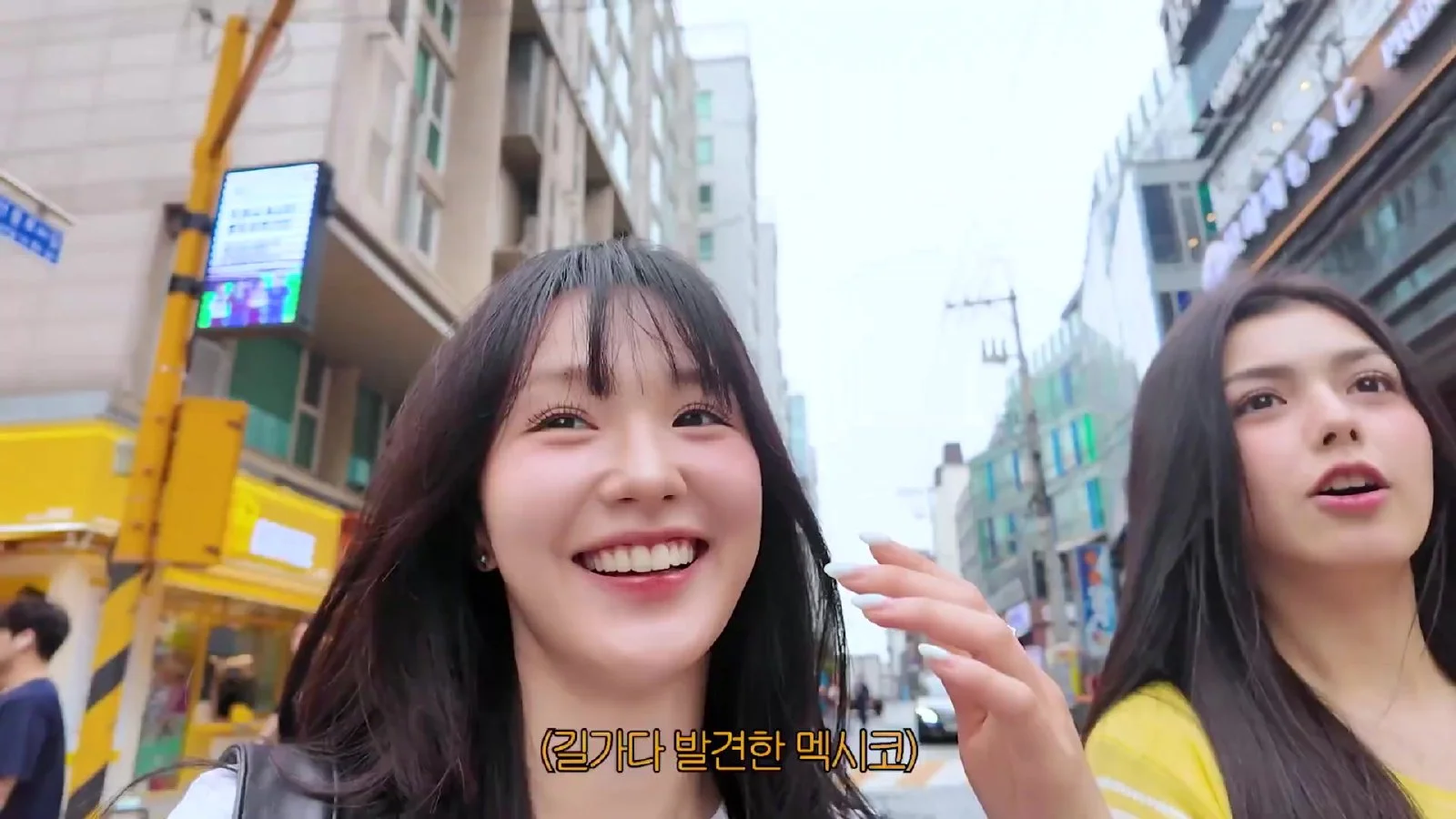 우아(WOOAH) 나나, 메이크업 팁부터 뮤직비디오 촬영 현장까지 담은 브이로그 공개