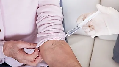 "65세 이상 무료 지원 폐렴구균 국가예방접종사업 효과적이다"
