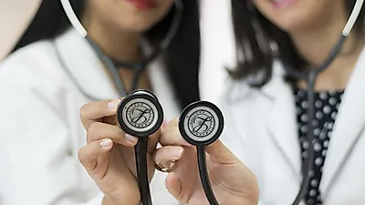 암 환자를 위한 중증질환보험, 치료비 부담 줄여준다