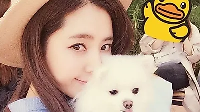 한채아 품안에 반려견 안고 '빙그레'