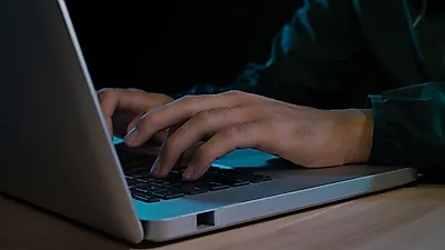 온라인 성범죄 확산..성범죄로부터 아이들 보호하기