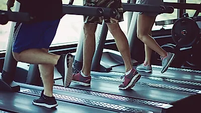 [몸매가꾸기]  '헬스장에 출석 도장만 찍는다면'…  런닝머신만 하면 소용없어,  기구 어떻게 이용해야 몸짱 될까?