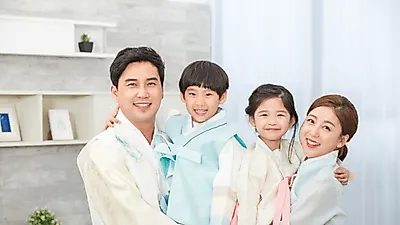 추석에는 다를까? 제사 지내는 순서 일반 차례 지내는 법과 비슷해...향 피우기부터 음복까지
