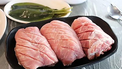 떠나자, 강릉으로! 한돈 수제갈비와 함께하는 미식 여행, 강릉 맛집 경포대 '택지골 수제생갈비'