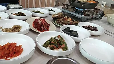 태안 안면도 가볼만한곳 '시골밥상' 10월 가을 여행에 적절한 게국지 원조 맛집