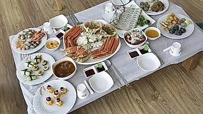 싱싱한 게와 활어회를 동시에… 속초 대포항 맛집 '대포대게회직판장'