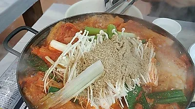 안면도 맛집 '시골밥상', 제주여행 중 빛나는 힐링 위한 식도락 즐길 수 있는 게국지 전문점