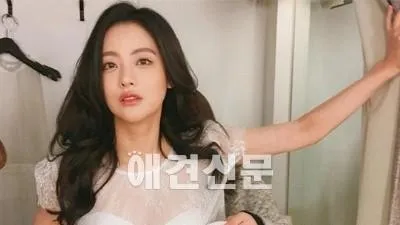 오연서, '빠져들듯한 눈망울...순백의 시스루 드레스'
