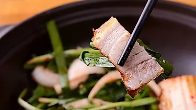 [집에서 간단한 요리] 에어프라이어로 만드는 초간단 돼지고기 요리 '통삼겹 구이' 레시피