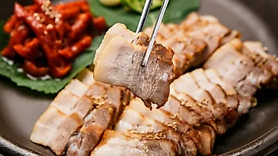백종원 돼지고기 수육 맛있게 삶는 법과 백종원 돼지보쌈 삶는 법은? 김장김치와 환상의 궁합