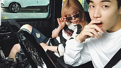 [스타☆톡] '나혼자산다' 헨리, 소녀시대 써니와 다정한 투샷 '혹시 띠아모?'
